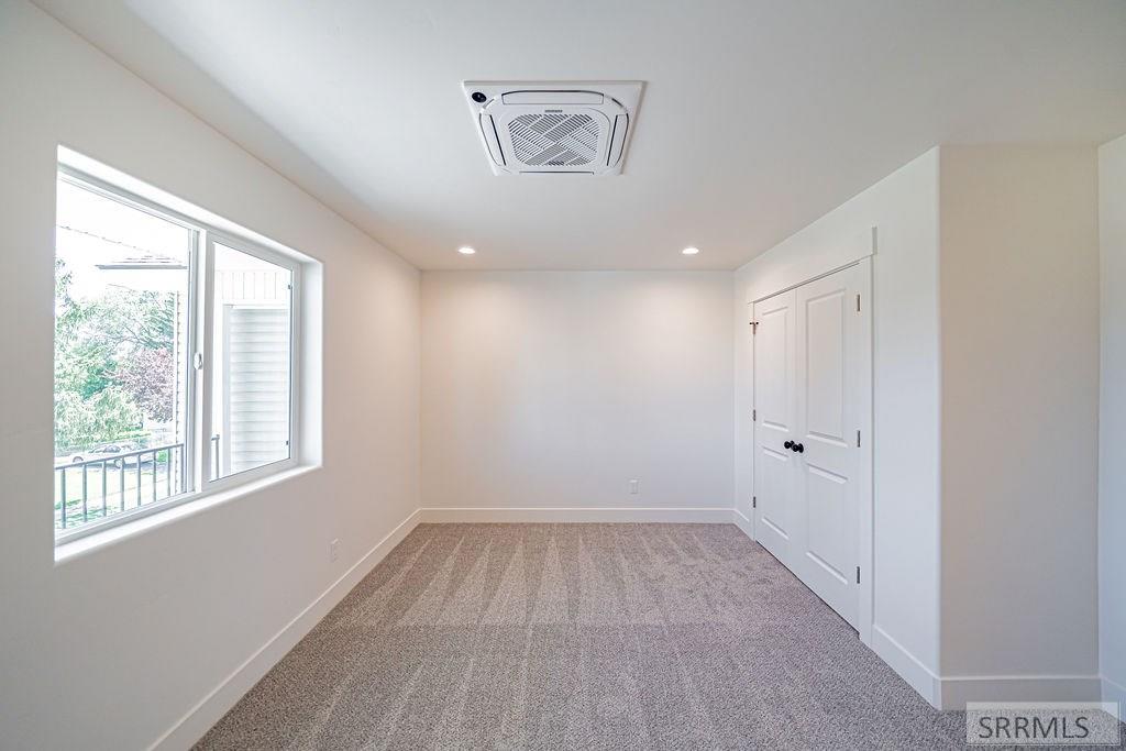 1295/1297 Bear Avenue Property Photo 35