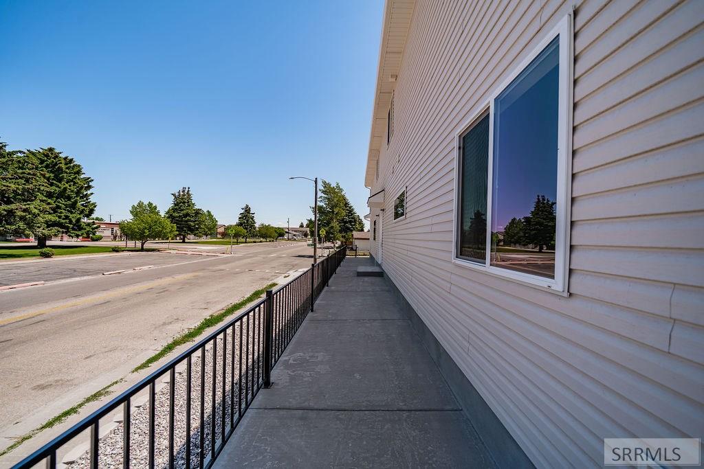 1295/1297 Bear Avenue Property Photo 37