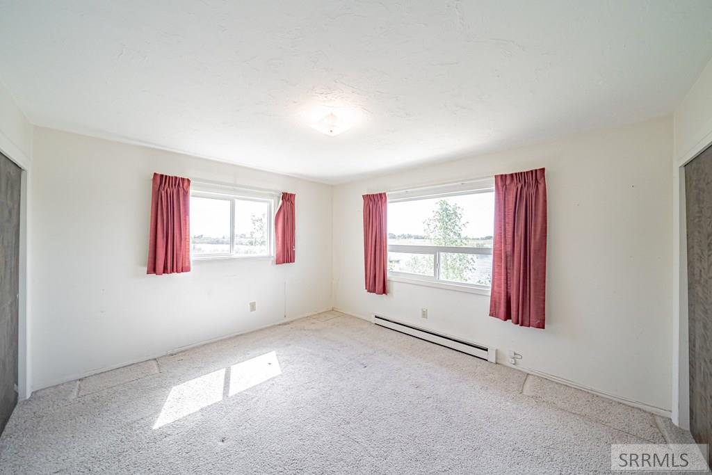755 S River Road Property Photo 26