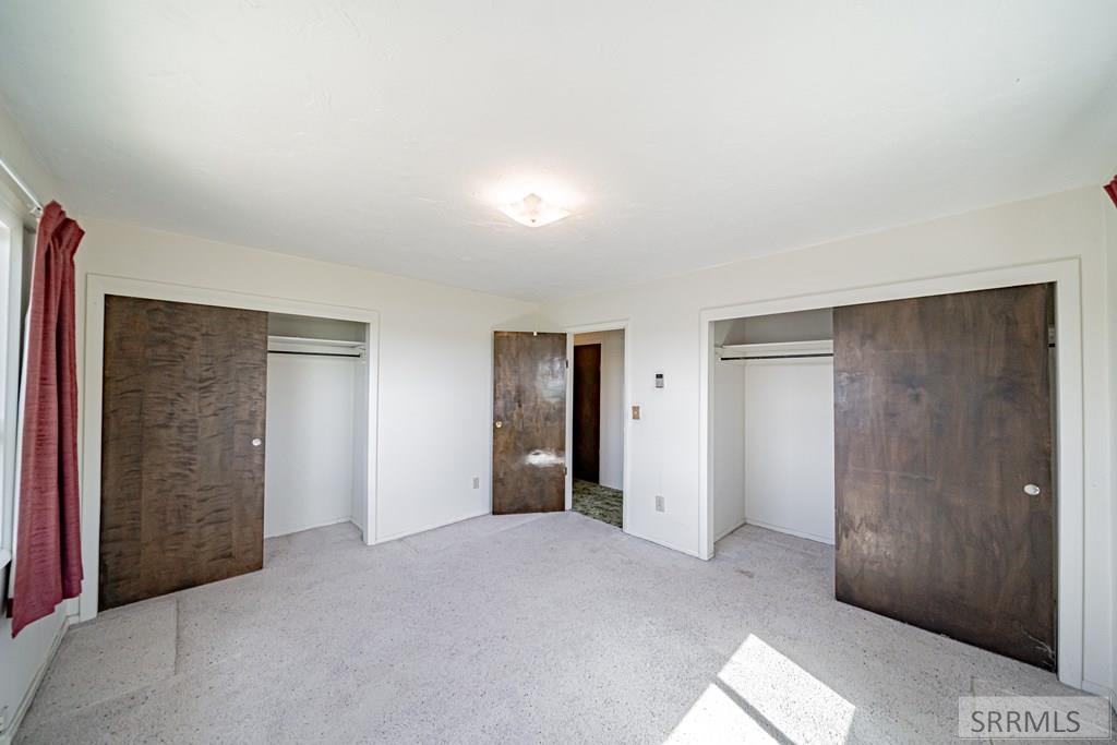 755 S River Road Property Photo 27