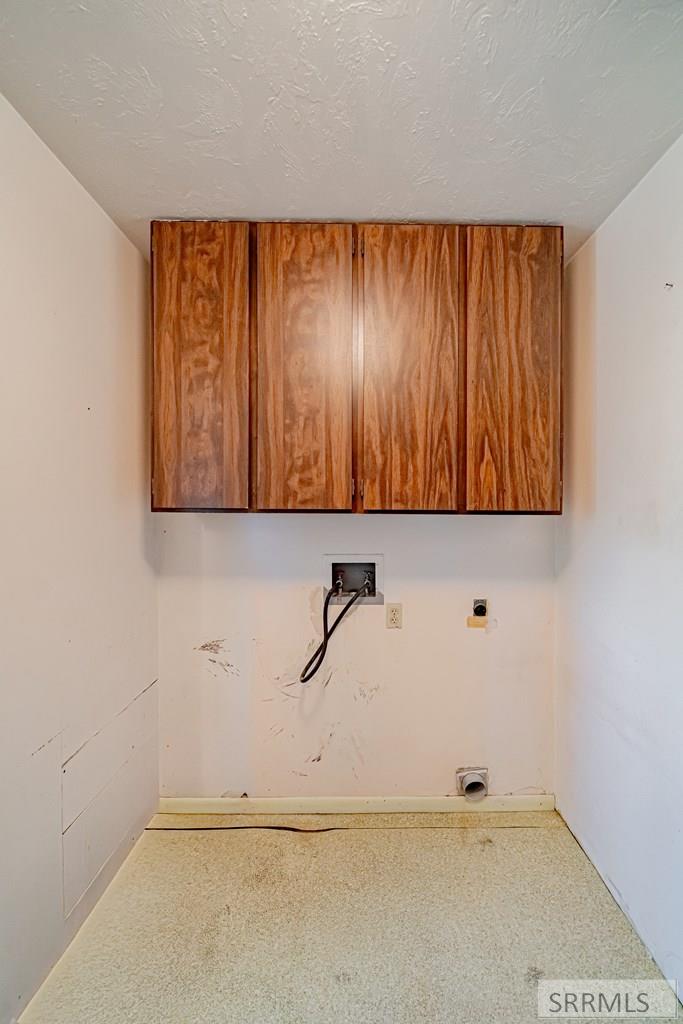 755 S River Road Property Photo 34