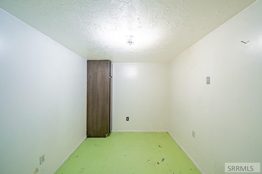 755 S River Road Property Photo 41