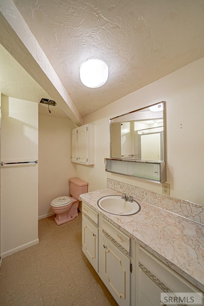 755 S River Road Property Photo 43