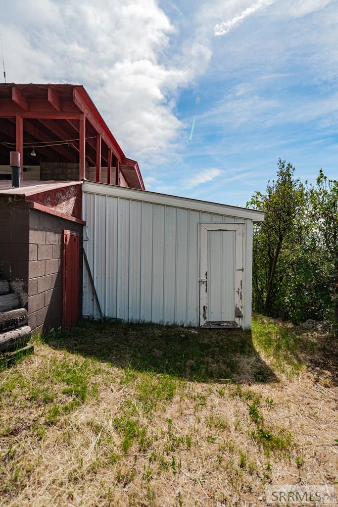 755 S River Road Property Photo 55