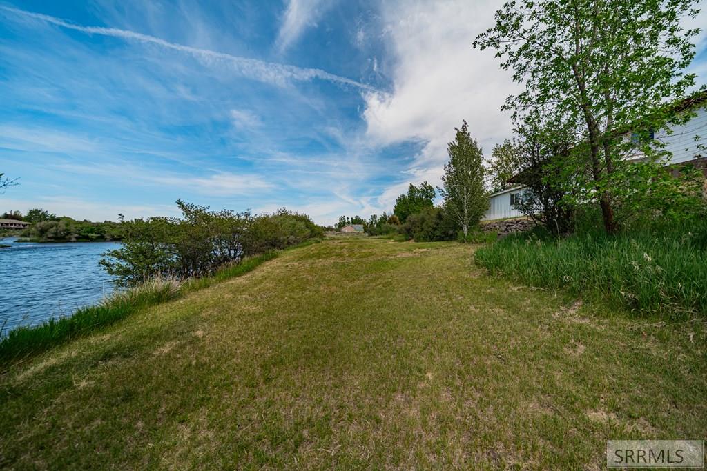 755 S River Road Property Photo 64