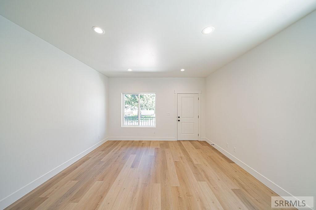 1291 Bear Avenue Property Photo 3