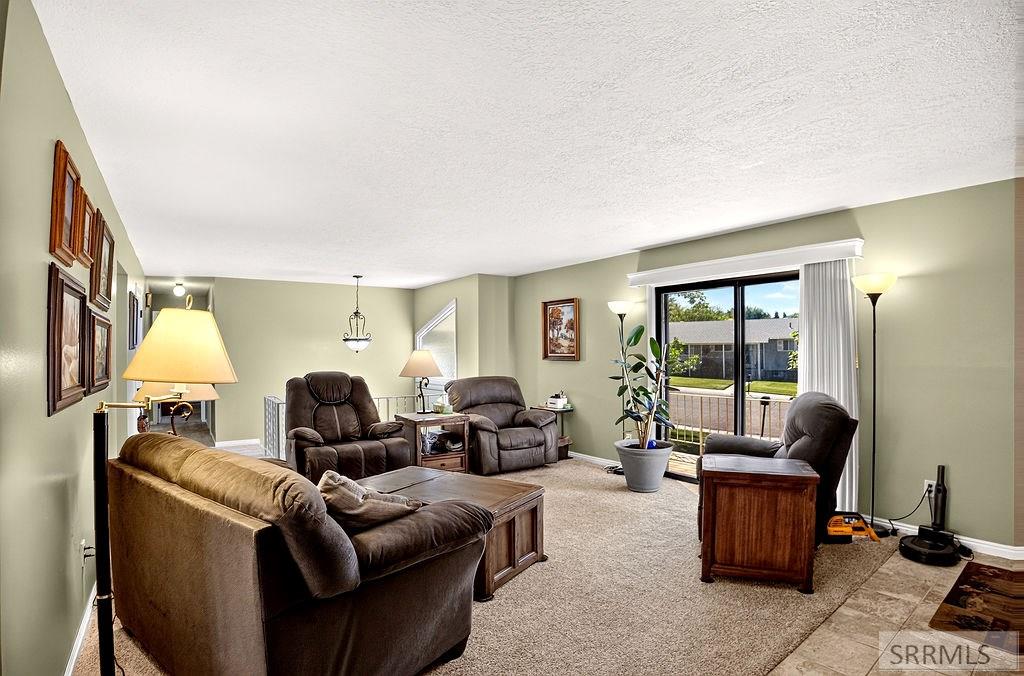 2065 Faye Lane Property Photo 11