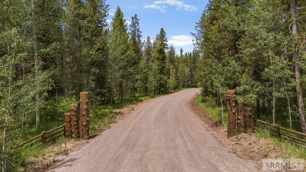 1597 Annies Landing Property Photo 7