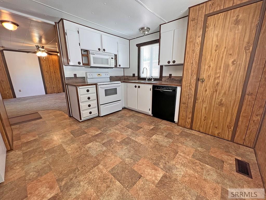 760 W Alameda Road # 18 Property Photo 7