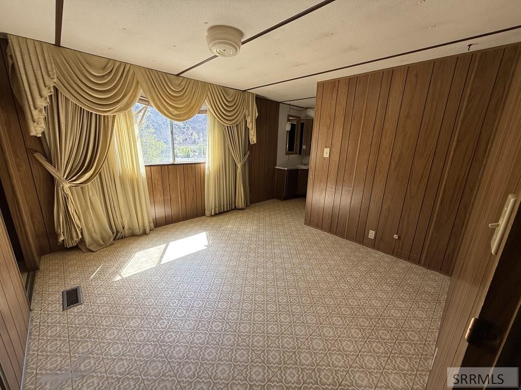 225 Pheasant Road Property Photo 32