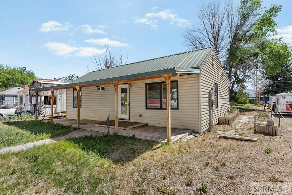 667 Decoria Avenue Property Photo 3