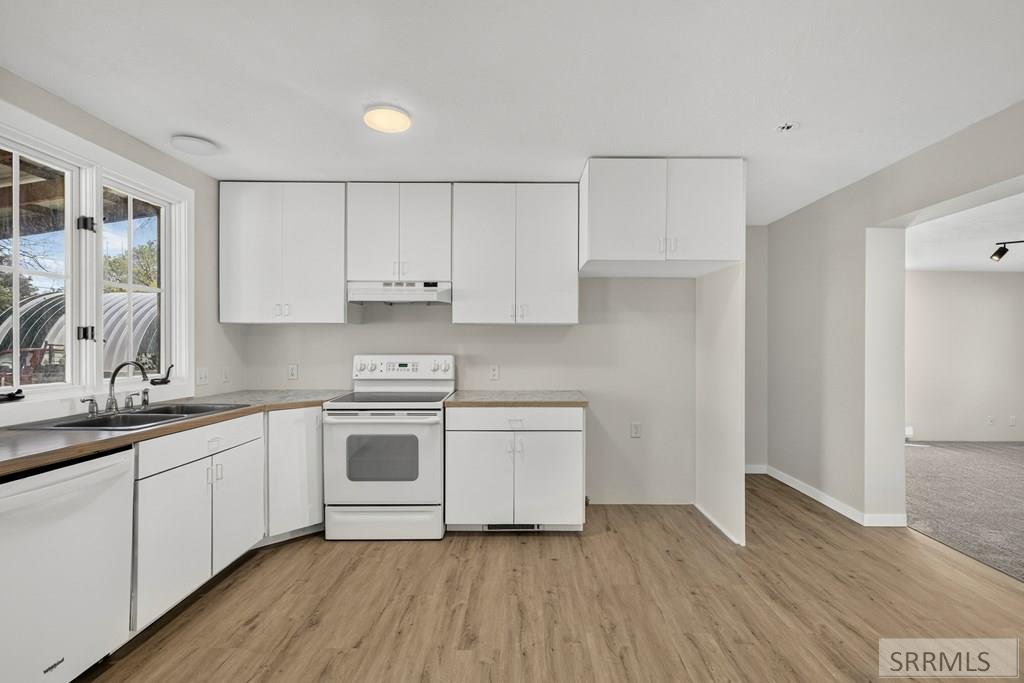 667 Decoria Avenue Property Photo 11