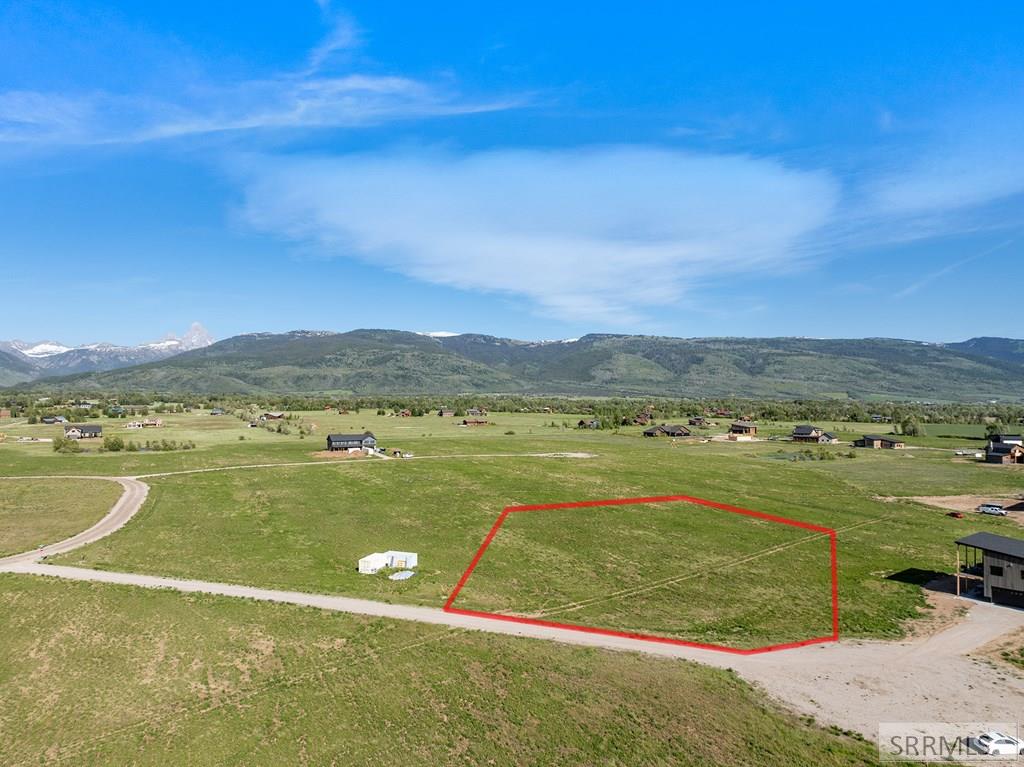 1753 Foxtail Drive Property Photo 19