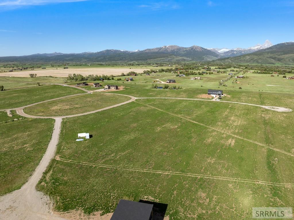 1753 Foxtail Drive Property Photo 32