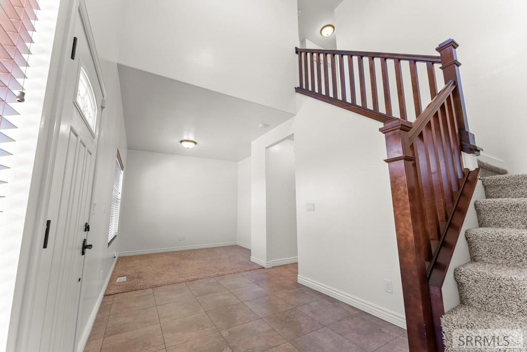 6315 E Chartwell Gardens Property Photo 3