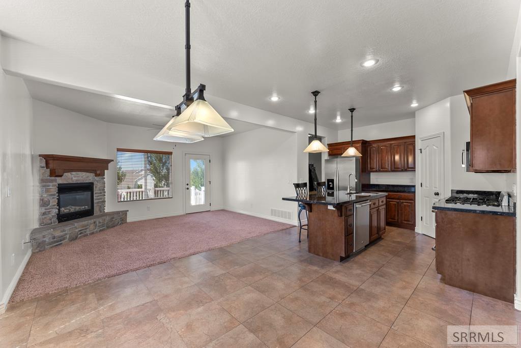 6315 E Chartwell Gardens Property Photo 9