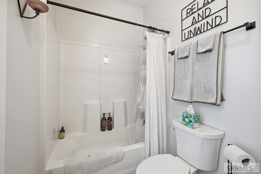 683 N 2876 East Property Photo 19