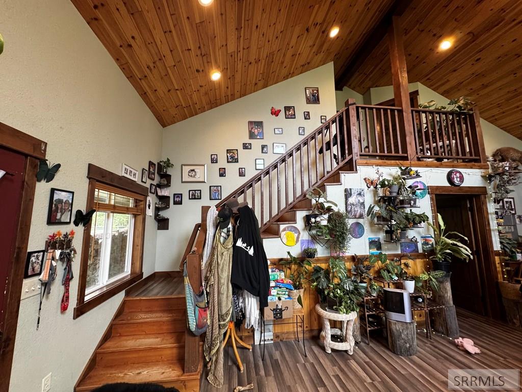 7 Shady Lane Property Photo 2