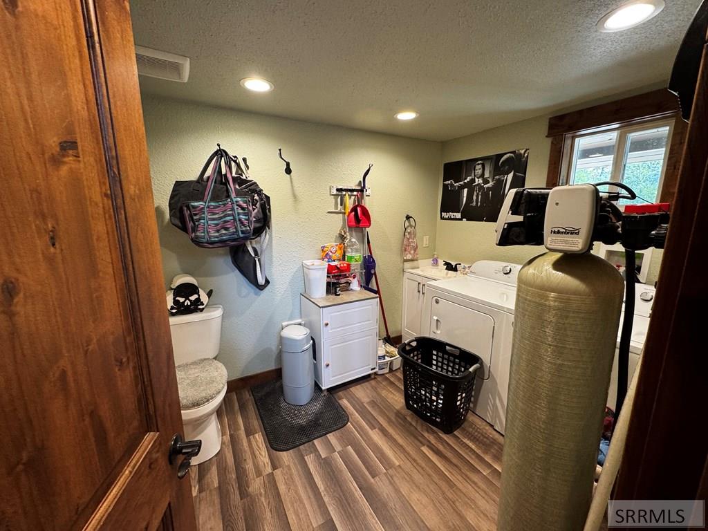 7 Shady Lane Property Photo 9