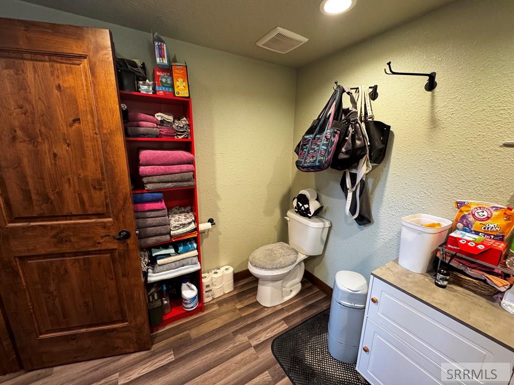 7 Shady Lane Property Photo 11
