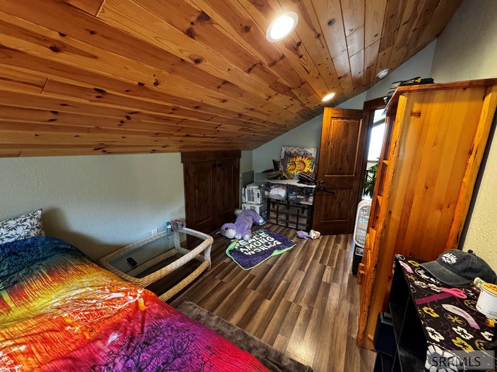 7 Shady Lane Property Photo 22