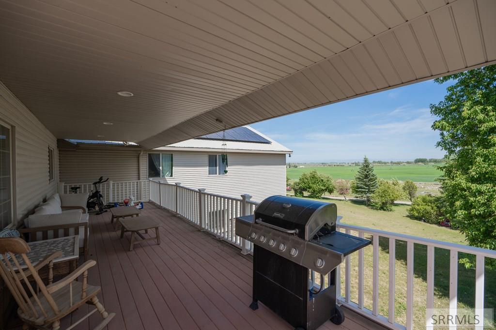 1881 W 113 N Property Photo 8