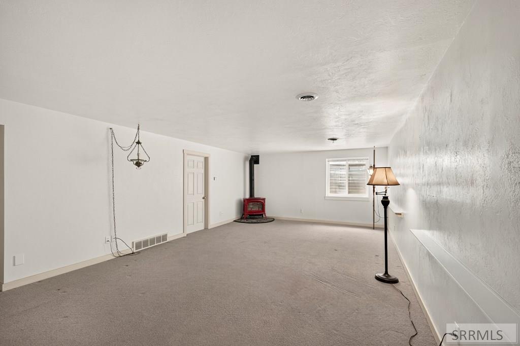 877 Flora Circle Property Photo 25