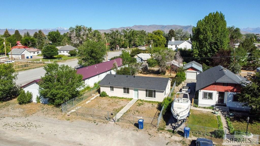 250 Lost River Avenue Property Photo 3