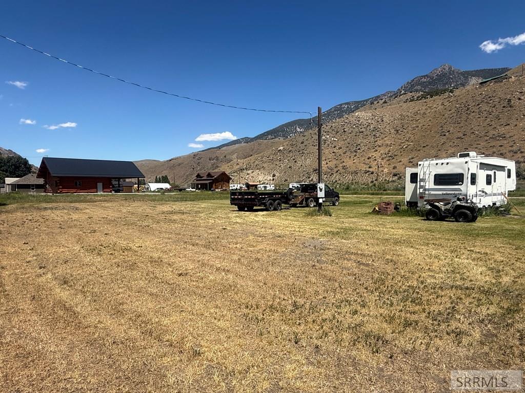 108 N Jade Drive Property Photo 2