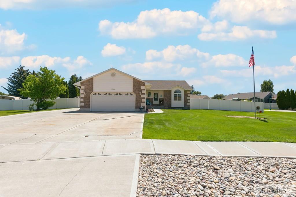 4966 E Camas Creek Circle Property Photo 3