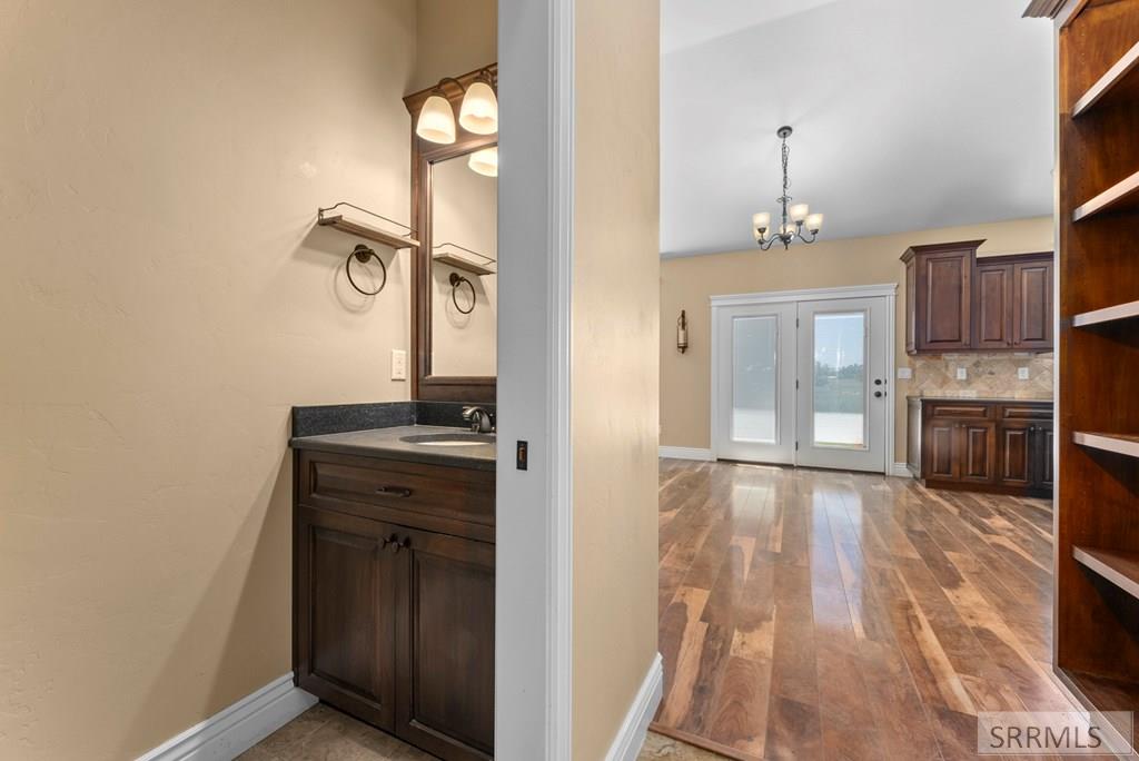 4080 E 450 N Property Photo 26