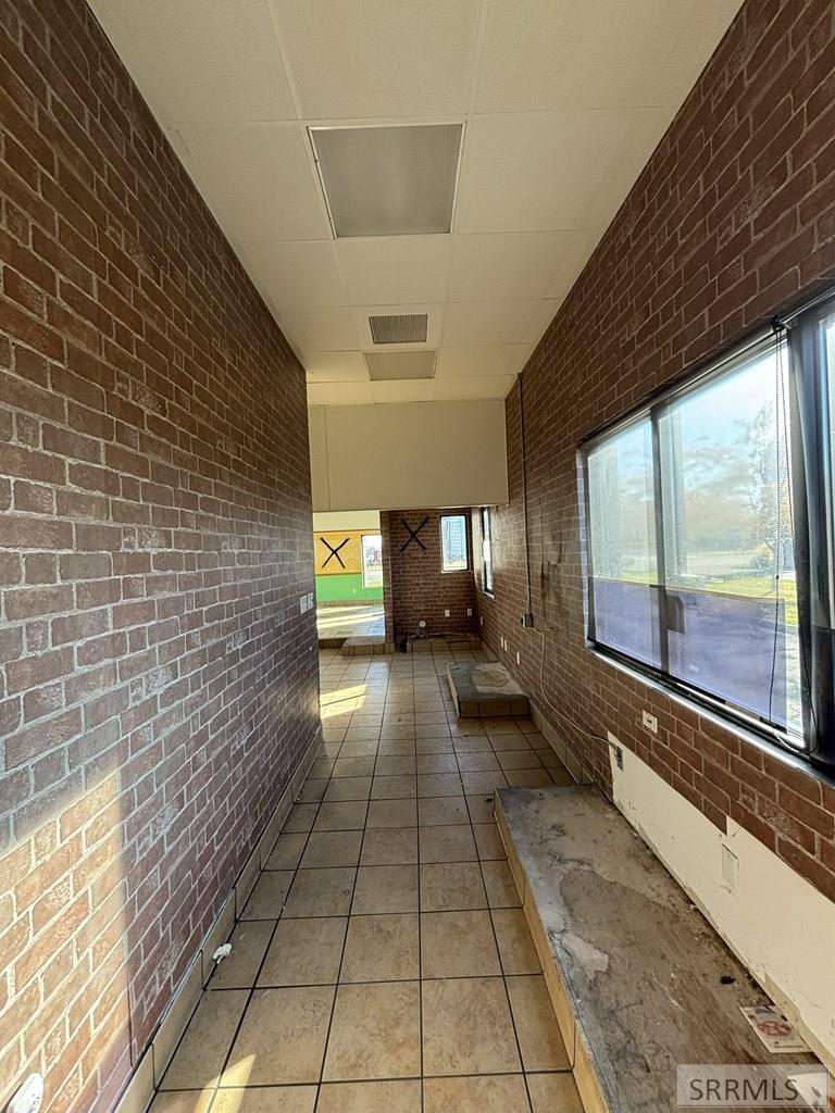 321 N 2nd E Property Photo 13