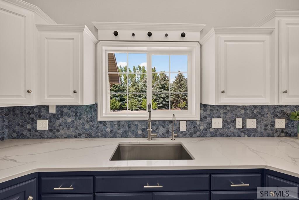 1061 N 1200 E Property Photo 12