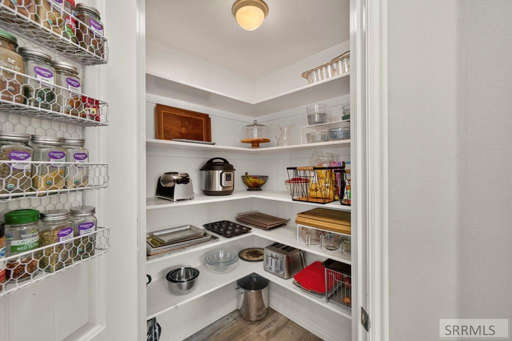 1061 N 1200 E Property Photo 15