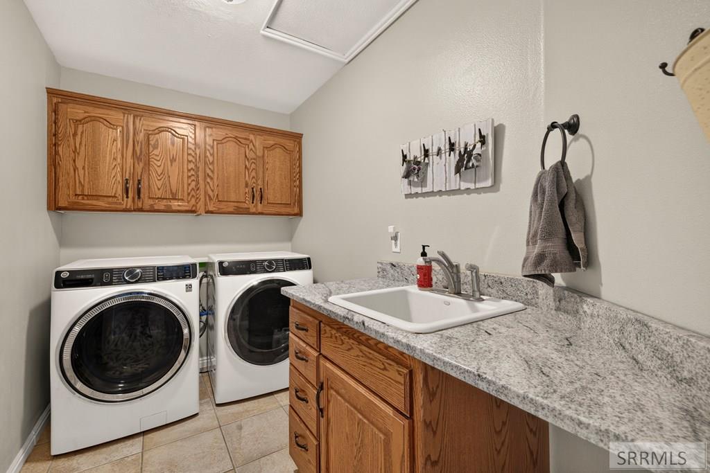 1061 N 1200 E Property Photo 16
