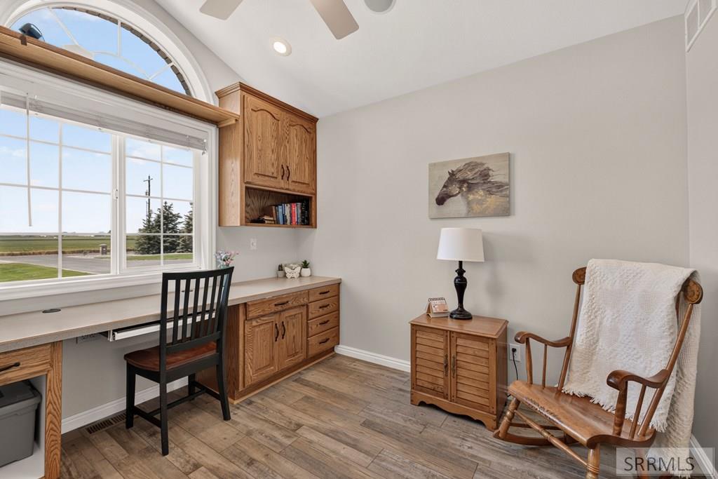 1061 N 1200 E Property Photo 25