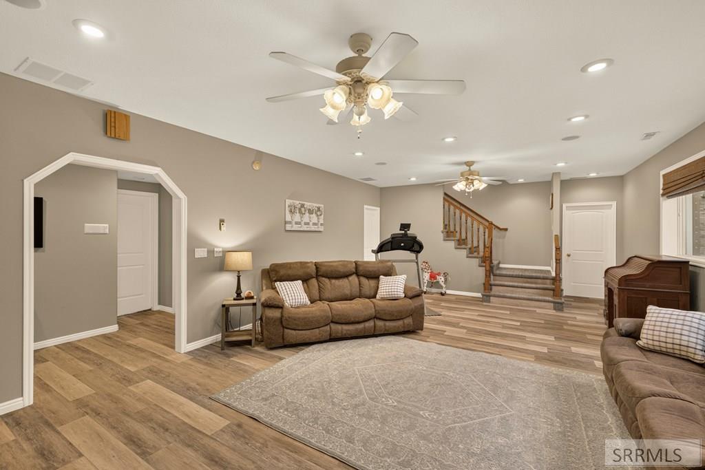 1061 N 1200 E Property Photo 32