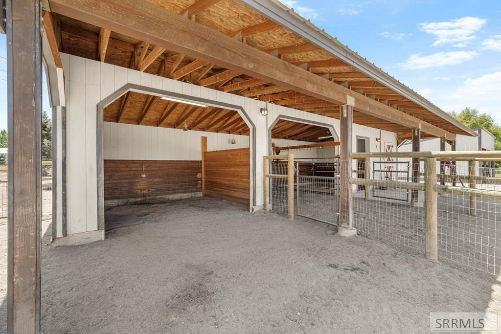 1061 N 1200 E Property Photo 55
