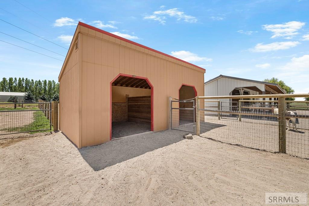 1061 N 1200 E Property Photo 57