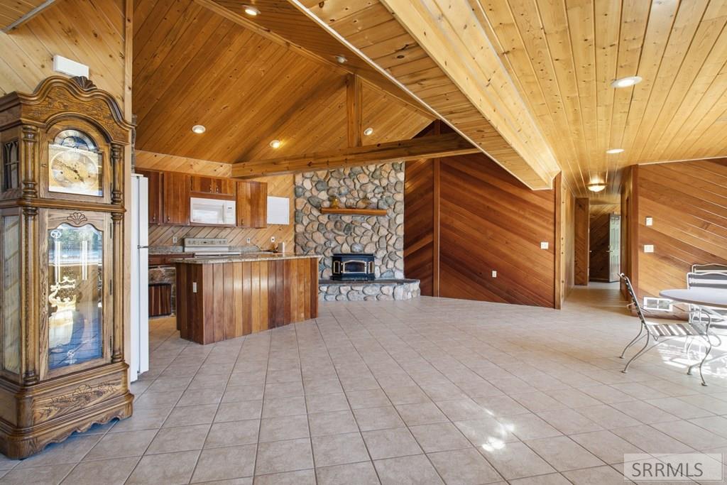 53 S Shoreline Drive Property Photo 14