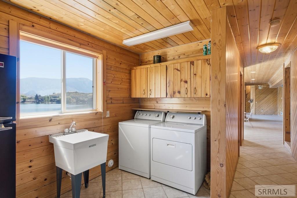 53 S Shoreline Drive Property Photo 32