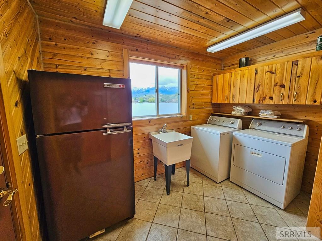 53 S Shoreline Drive Property Photo 33