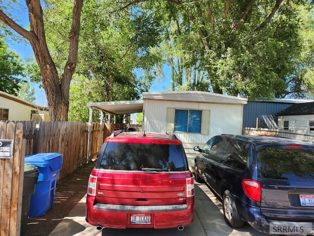 1111 Wilson Avenue Property Photo 14