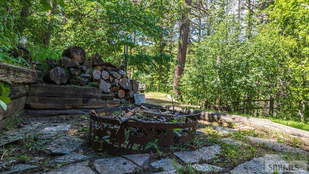 8832 N Whispering Pines Road Property Photo 40