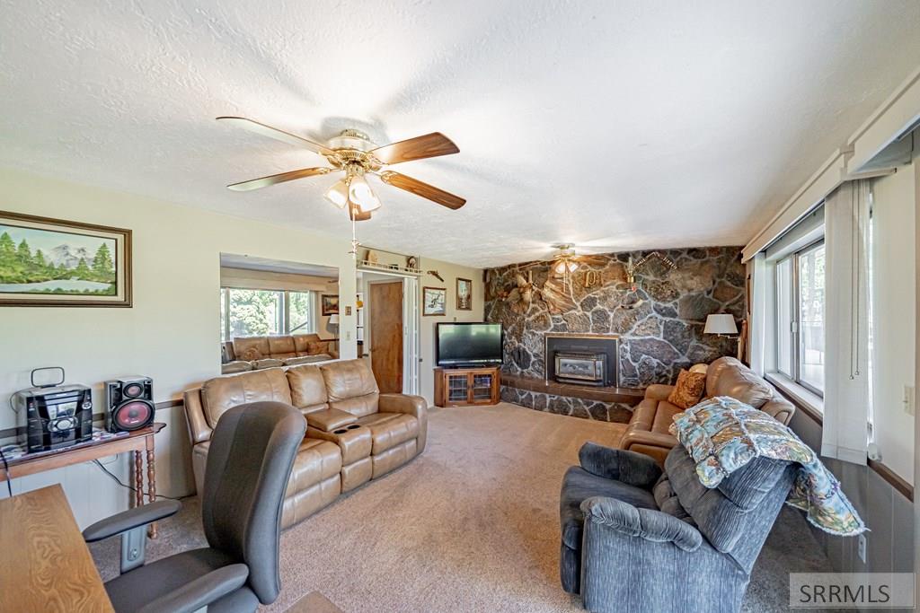 108 Shoemaker Property Photo 31