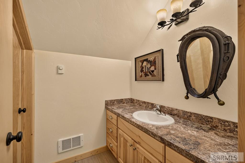 4008 Weasel St Property Photo 35