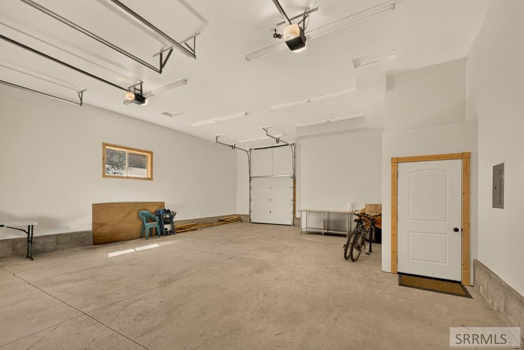 4008 Weasel St Property Photo 38