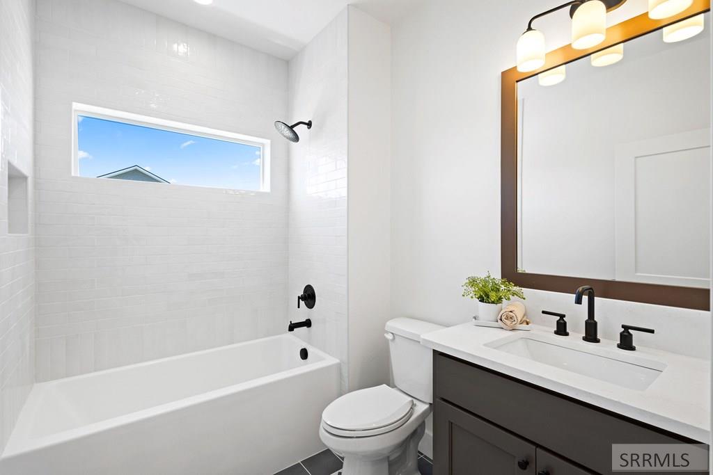 1568 N 845 E Property Photo 15
