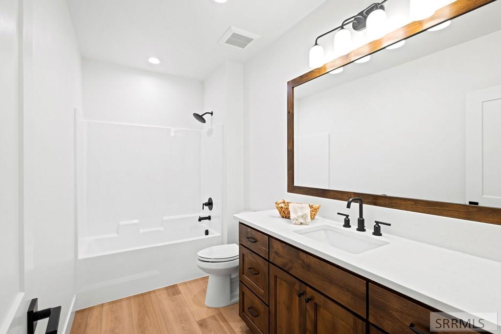 1568 N 845 E Property Photo 31