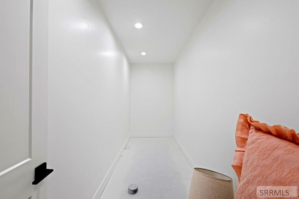 1568 N 845 E Property Photo 32